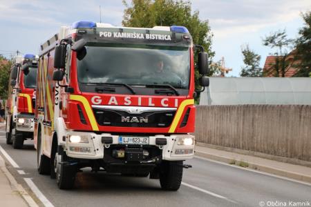 Gasilke in gasilci Prostovoljnega gasilskega društva Kamniška Bistrica bogatejši za novo vozilo in motorno črpalko (38)